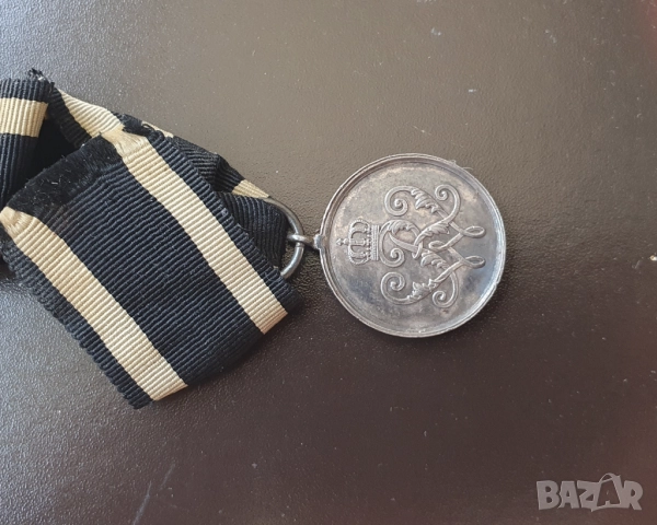 KRIEGER VERDIENST Медал за храброст Прусия , 1873 година версия + 1 pound 1985, снимка 6 - Антикварни и старинни предмети - 51405531