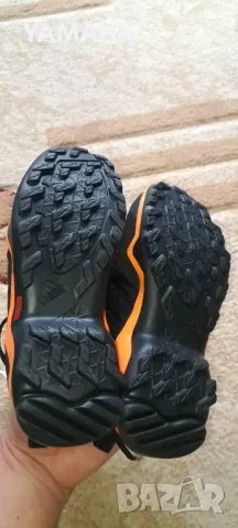 НОВО. Adidas  TERREX  Детски  Обувки 30, снимка 8 - Детски обувки - 49630648