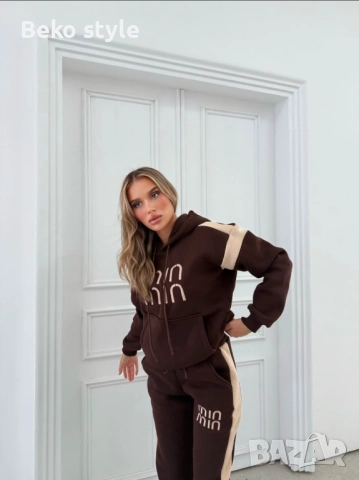 Ватиран дамски екип MiuMiu, снимка 3 - Спортни екипи - 52507621