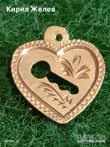 Сребърен медальон във формата на сърце ❤️ с апликация на ключ романтичен подарък 52648, снимка 3 - Колиета, медальони, синджири - 53051150