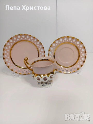 Чаша за чай от розов порцелан Haas & Czjzek (в Ходов, Чехия). 