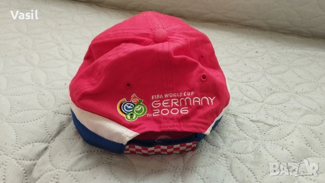 Шапки на много отбори, снимка 5 - Фен артикули - 50197349