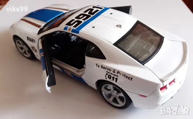 Chevrolet Camaro SS RS 2010 Police 1:24 Maisto, снимка 5 - Колекции - 47968580