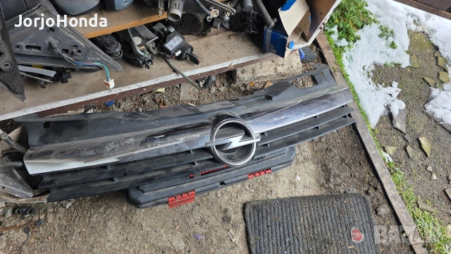 решетка Опел Астра Х 2006