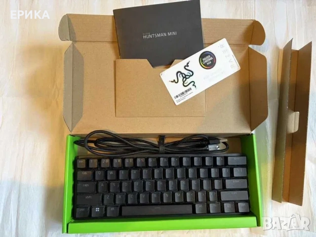 Геймърска клавиатура Razer Huntsman Mini Purple Switch, снимка 2 - Клавиатури и мишки - 53972398