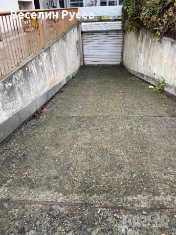 Паркоместа за автомобили и мотори , снимка 9 - Гаражи и паркоместа - 49403893