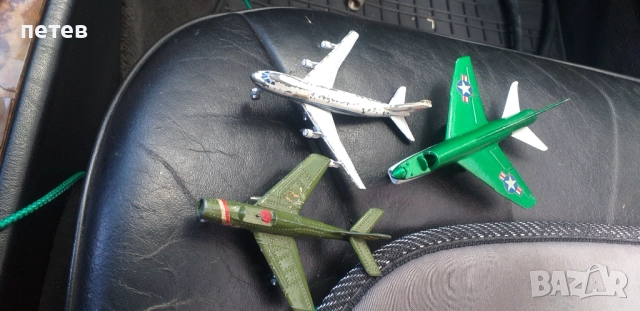 Метална количка. Метален самолет., снимка 13 - Антикварни и старинни предмети - 51777591