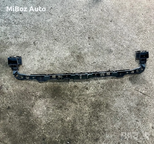 Държач задна броня Фолксваген Голф 6 VW Golf