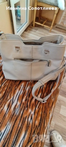 Продавам дамски чанти естествена кожа , снимка 6 - Чанти - 54207278