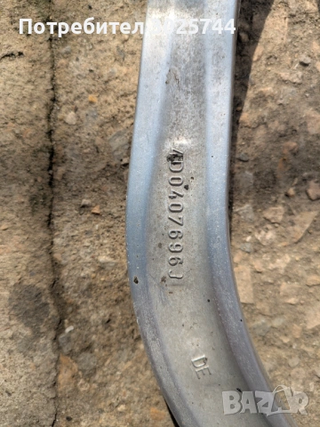 Десен долен заден носач TRW за Audi A4 B5, A6 C5, A8 D2, VW Passat B5 - 2 броя, снимка 2 - Части - 53719637