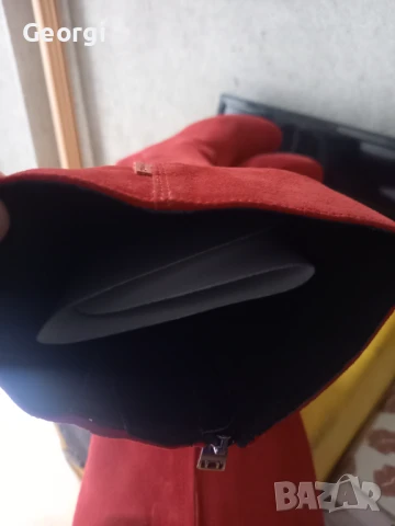 Дамски Ботуши чисто нови червени, снимка 3 - Дамски ботуши - 51133441