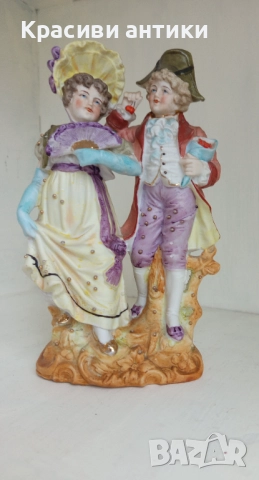Старинна, красива фигура от бисквитен порцелан, висока 20 см