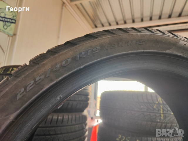 2бр. зимни гуми 225/40/19 Pirelli, снимка 8 - Гуми и джанти - 52493102