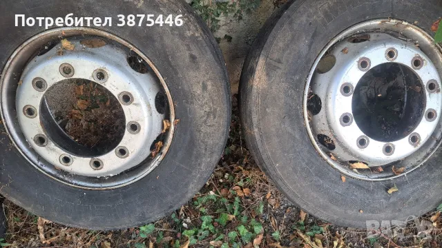 Гуми Michelin 315.70.22,5, снимка 1 - Гуми и джанти - 47113704