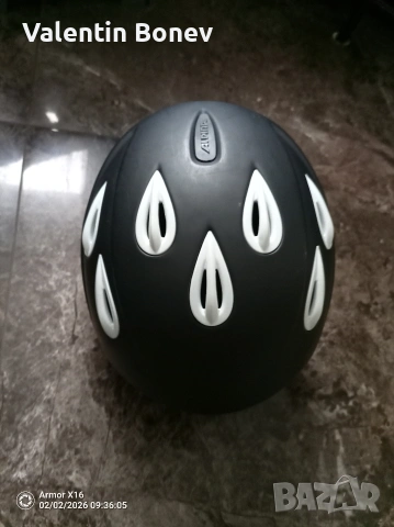 Каски за ски.