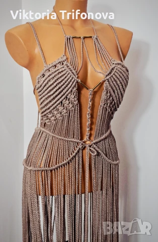 Ръчна луксозна рокля по поръчка, снимка 1