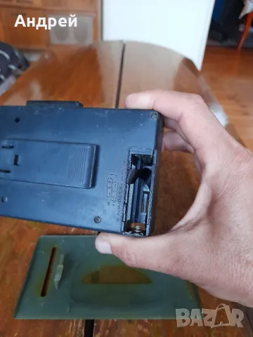 Стар Уокмен,радио Sharp, снимка 7 - Антикварни и старинни предмети - 50072327