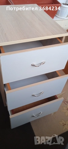 Продавам шкаф с 3чекмеджета, снимка 3 - Шкафове - 54142176