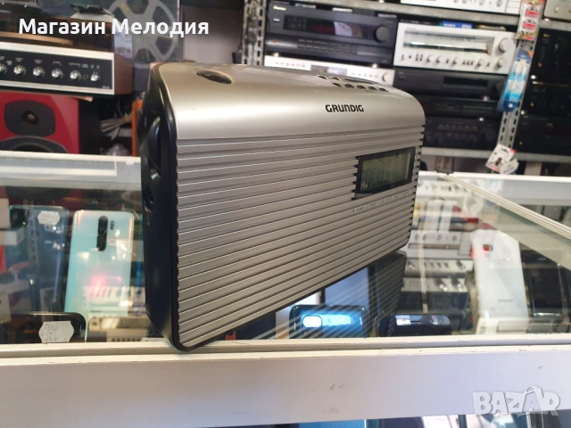 Радио Grundig Music 65 DAB+ В отлично техническо и визуално състояние., снимка 6 - Радиокасетофони, транзистори - 51878988