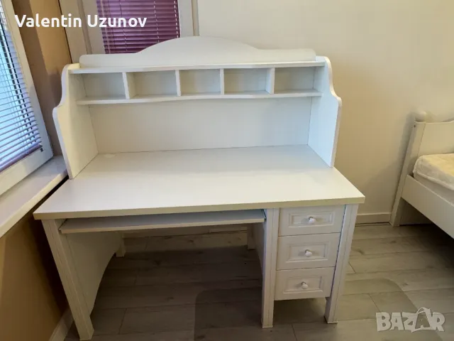 ПРОДАВАМ БЮРО - БЯЛО, снимка 10 - Бюра - 49913838