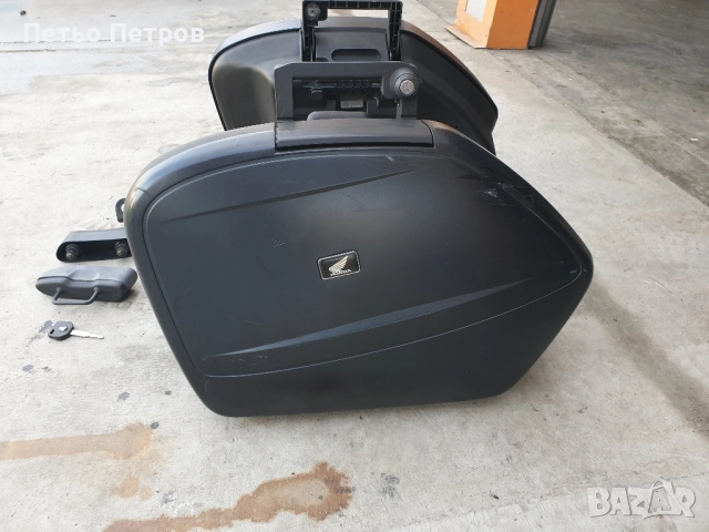 Honda Integra NC странични куфари , снимка 3 - Части - 50586068