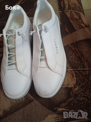 Сникърси bugatti 