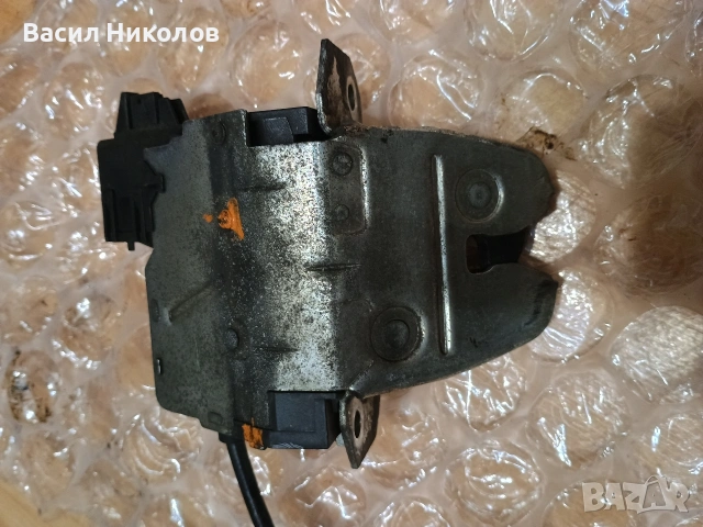 Брава за багажник мерцедес w203