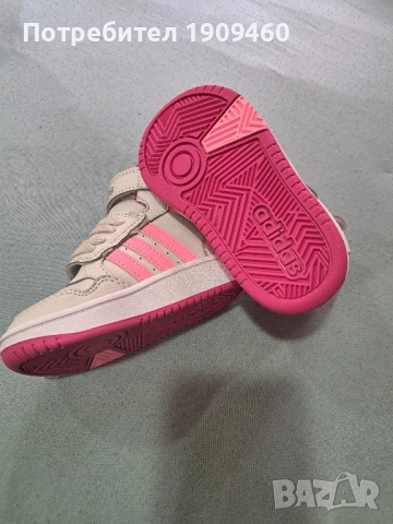Детски обувки adidas, снимка 4 - Детски обувки - 52547646
