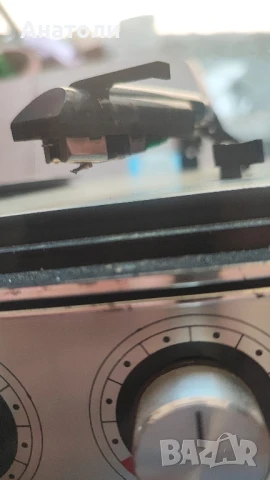 Грамофон UNIVERSUM , снимка 4 - Грамофони - 50561951