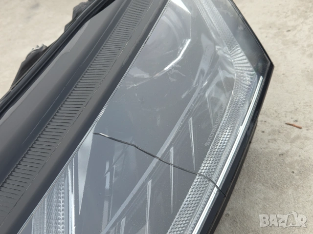 Оригинален ляв фар за Skoda Octavia IV Full LED 5E4941015A, снимка 3 - Части - 53917037