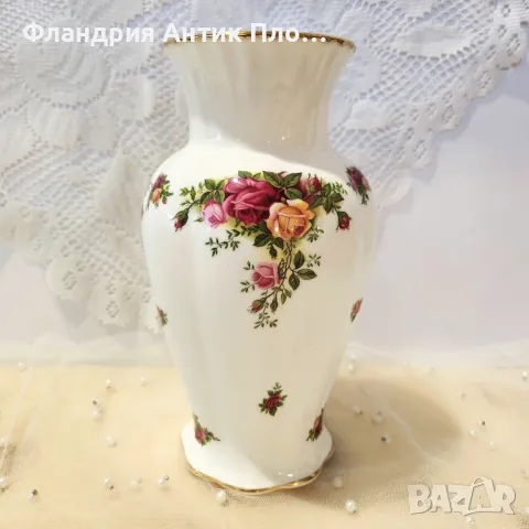 Порцеланова ваза Royal Albert – Old Country Roses, снимка 1 - Вази - 49436658