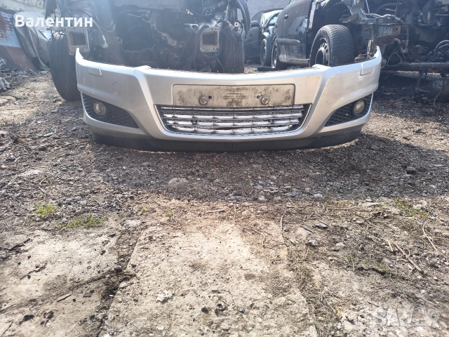 Предна броня за. Опел Астра Х Феислиф , снимка 2 - Части - 53697873