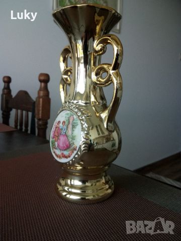 Продавам 3 бр.красиви и стилни вази.Порцелан-Китай.Голямата е маркирана.Цената е за всичките., снимка 12 - Вази - 44395624