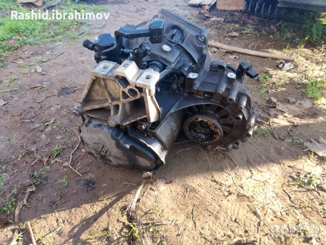 скоростна кутия за голф 4 1.8