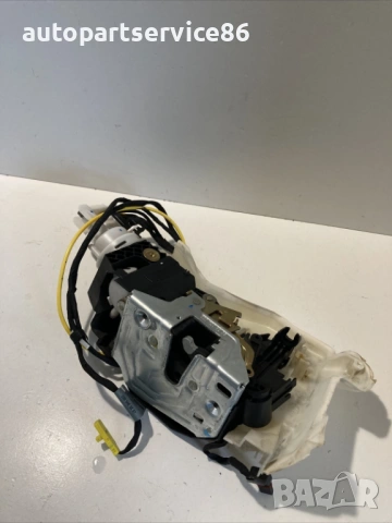 Закопчалка за преден десен колан за Mercedes S500 W220 (2003) 2207306232