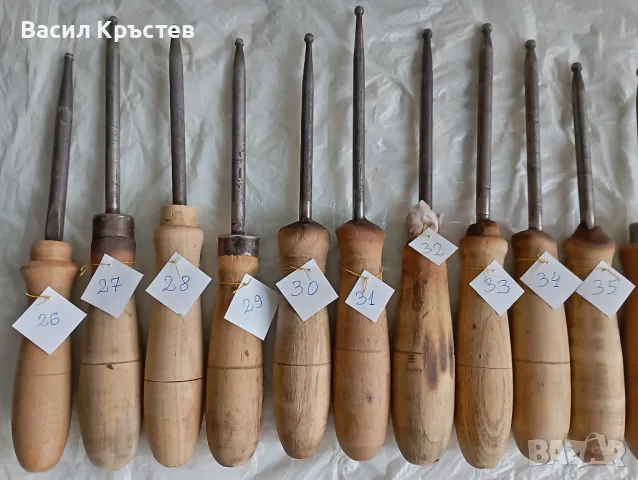 Инструменти и Ролка фина хартия за изработка на Сватбени цветя, Стар куфар, снимка 4 - Други ценни предмети - 38811930