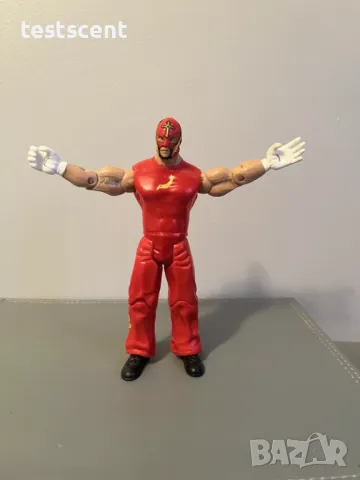 Екшън фигура WWE Rey Mysterio Рей Мистерио 2003 Red Jakks Pacific USA figure играчка, снимка 4 - Колекции - 48437730