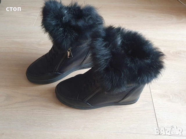 Боти с пух , снимка 3 - Дамски боти - 53029437
