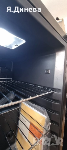 Хладилна витрина Klarstein 33L, снимка 5 - Витрини - 53594135