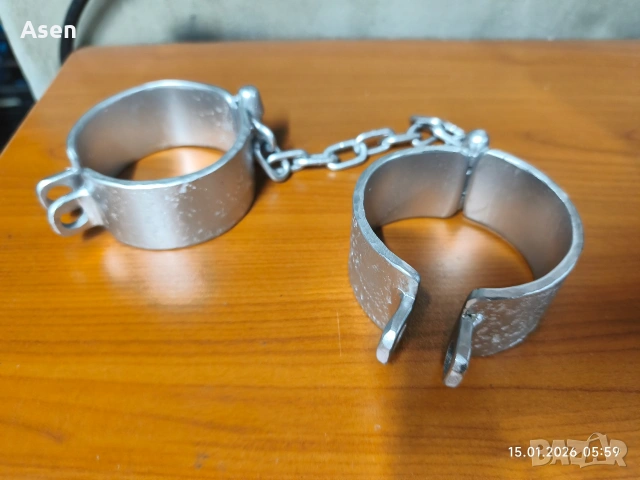 Метални окови