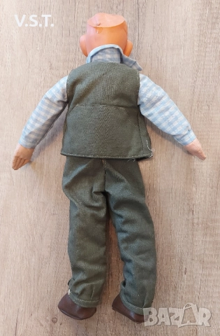 Пловдив Expo'81 - Кукла от Ловното Изложение, снимка 2 - Оборудване и аксесоари за оръжия - 52252302