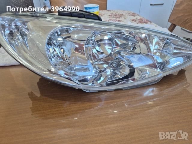 Кристален Неразличим от нов Оригинален десен фар за Пежо 206, снимка 4 - Части - 52579845