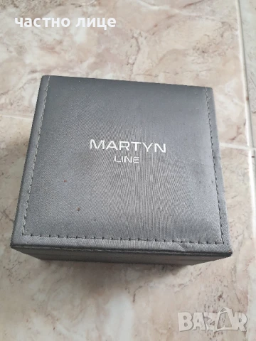 Дамски часовник инкрустиран, снимка 3 - Дамски - 50760722