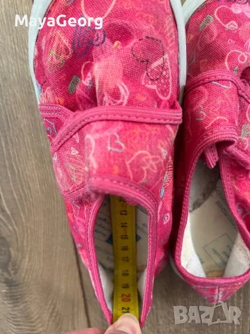 Детски пантофи и цвички за гимнастика, снимка 5 - Детски пантофи - 50265074