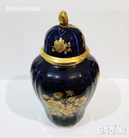 Кобалтово синя ваза с капак и златисти флорални мотиви Retsch & Wunsiedel., снимка 3 - Други ценни предмети - 53449286