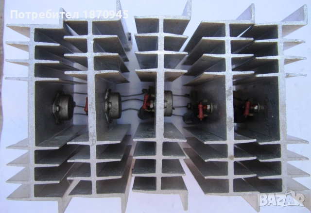 Продавам радиатори с транзистори, снимка 3 - Друга електроника - 54121646