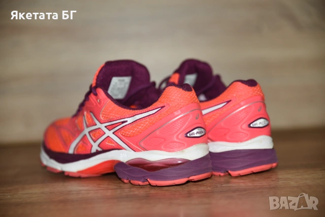 Asics Оригинални дамски маратонки 38 номер, снимка 4 - Маратонки - 53793436