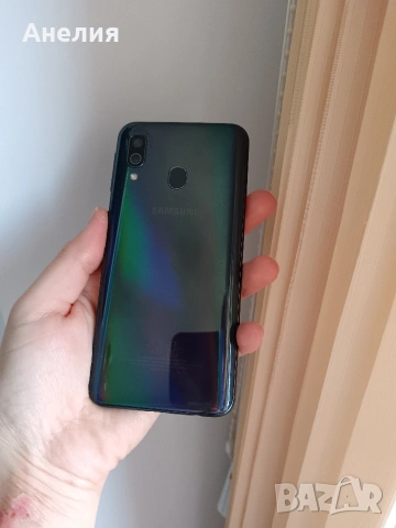 Смартфон Samsung Galaxy A40, снимка 3 - Samsung - 53662272