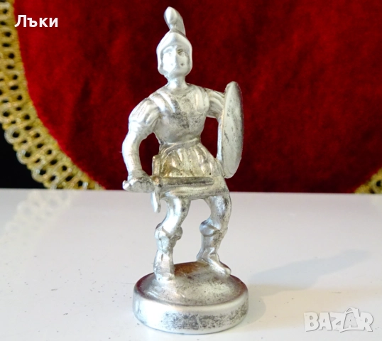 Калаена фигура Римски воин. , снимка 2 - Антикварни и старинни предмети - 51467727