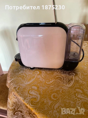 Кафе машина с капсули Lavazza - използвана, снимка 2 - Кафемашини - 53782734